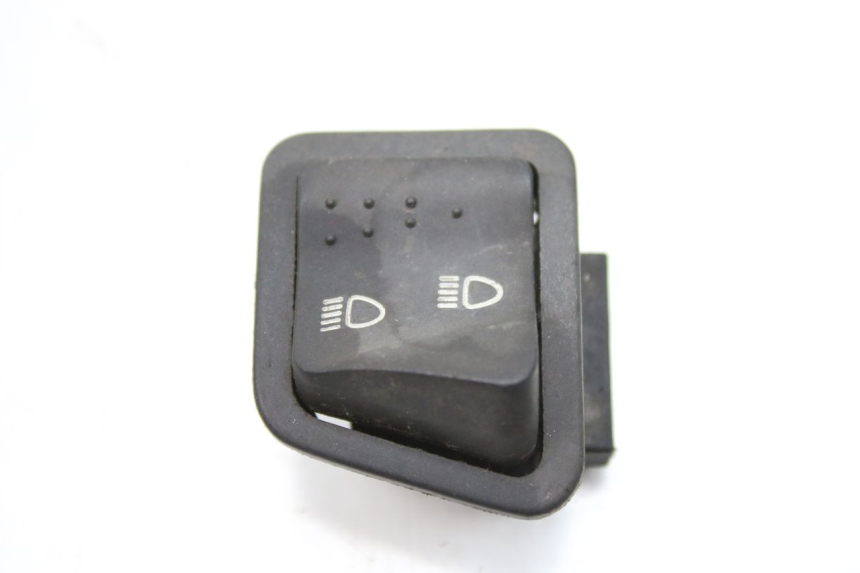 photo de HEADLIGHT HIGH BEAM SWITCH PIAGGIO ZIP 4T 50 (2018 - 2020)