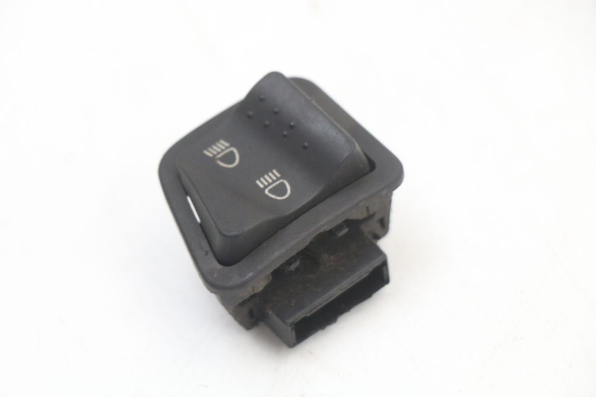 photo de HEADLIGHT HIGH BEAM SWITCH PIAGGIO ZIP 4T 50 (2018 - 2020)