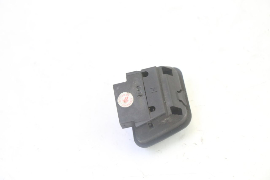 photo de HEADLIGHT HIGH BEAM SWITCH GILERA RUNNER SP 50 (2009 - 2017)