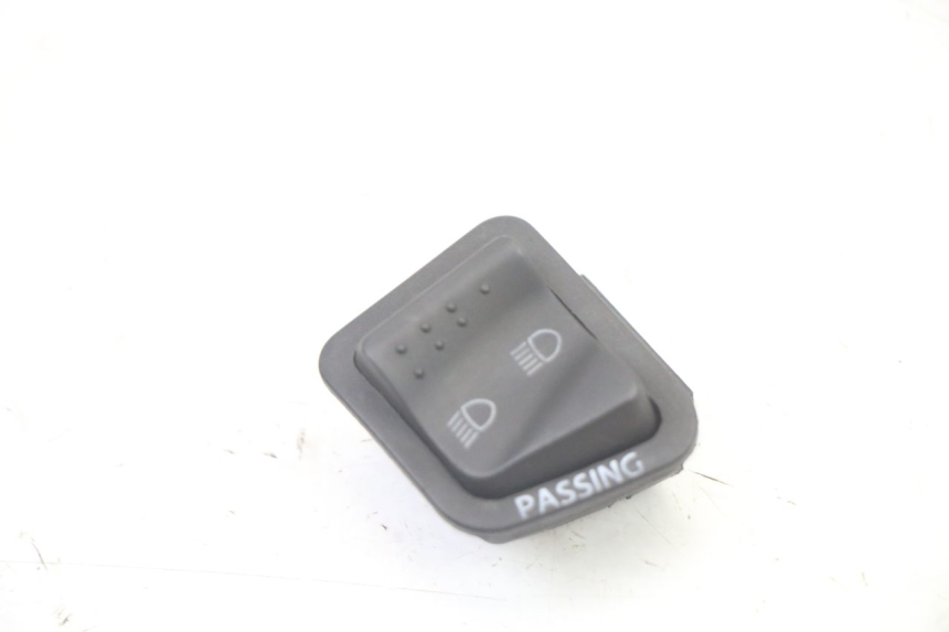 photo de HEADLIGHT HIGH BEAM SWITCH APRILIA SXR 50 (2021 - 2023)