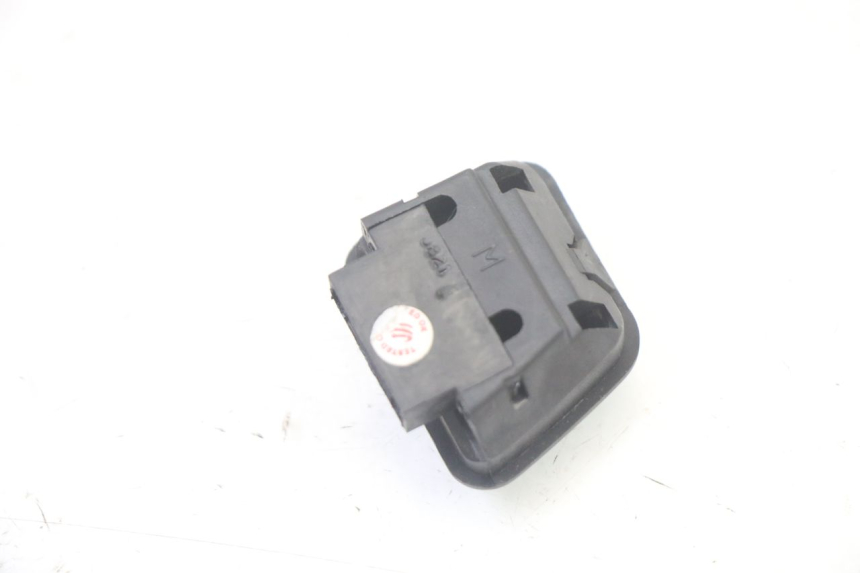 photo de HEADLIGHT HIGH BEAM SWITCH APRILIA SXR 50 (2021 - 2023)