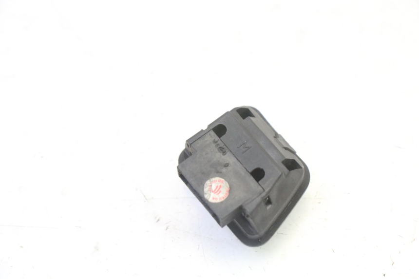 photo de HEADLIGHT HIGH BEAM SWITCH APRILIA SXR 50 (2021 - 2023)