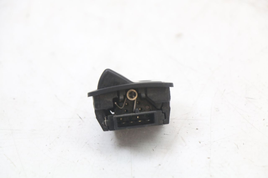 photo de HEADLIGHT HIGH BEAM SWITCH SYM ORBIT III 3 4T 50 (2018 - 2021)