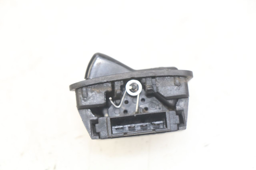 photo de HEADLIGHT HIGH BEAM SWITCH SYM X-PRO 4T 50 (2014 - 2021)