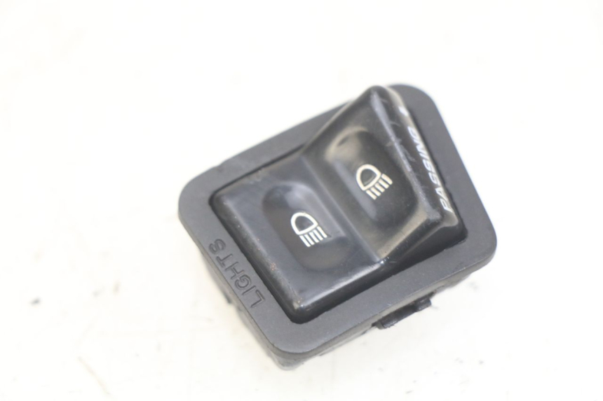 photo de HEADLIGHT HIGH BEAM SWITCH SYM X-PRO 4T 50 (2014 - 2021)