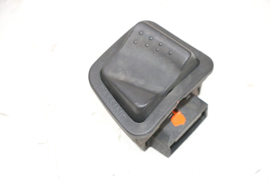 photo de HEADLIGHT HIGH BEAM SWITCH PIAGGIO X8 125 (2004 - 2007) - Main view