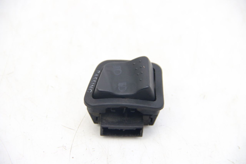 photo de HEADLIGHT HIGH BEAM SWITCH PIAGGIO X9 EVOLUTION 125 (2003 - 2007)
