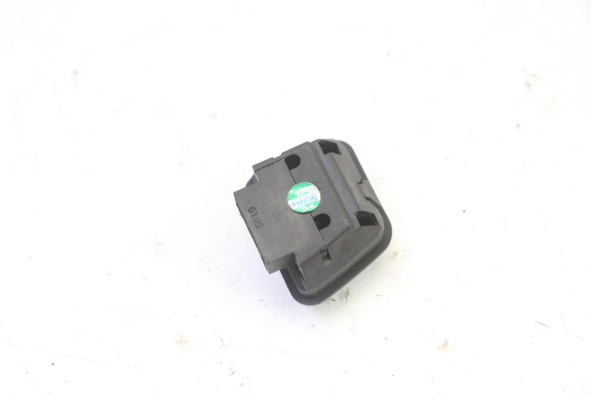 photo de HEADLIGHT HIGH BEAM SWITCH PIAGGIO X9 EVOLUTION 125 (2003 - 2007)