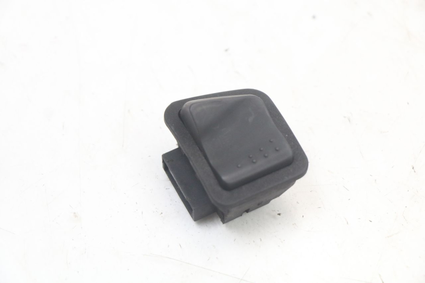 photo de HEADLIGHT HIGH BEAM SWITCH PIAGGIO XEVO - X EVO 125 (2007 - 2017) - Main view