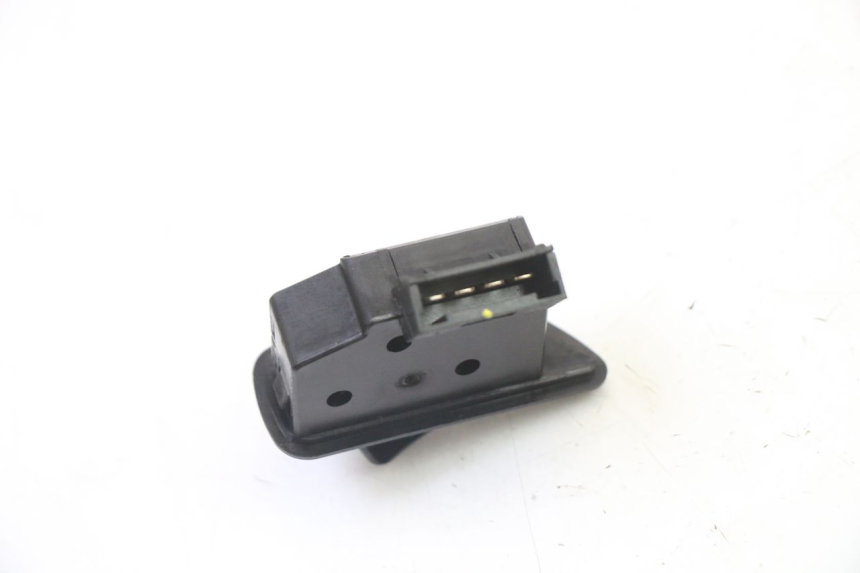photo de ROLL LOCK SWITCH PIAGGIO MP3 HPE 310 (2024 - 2025)