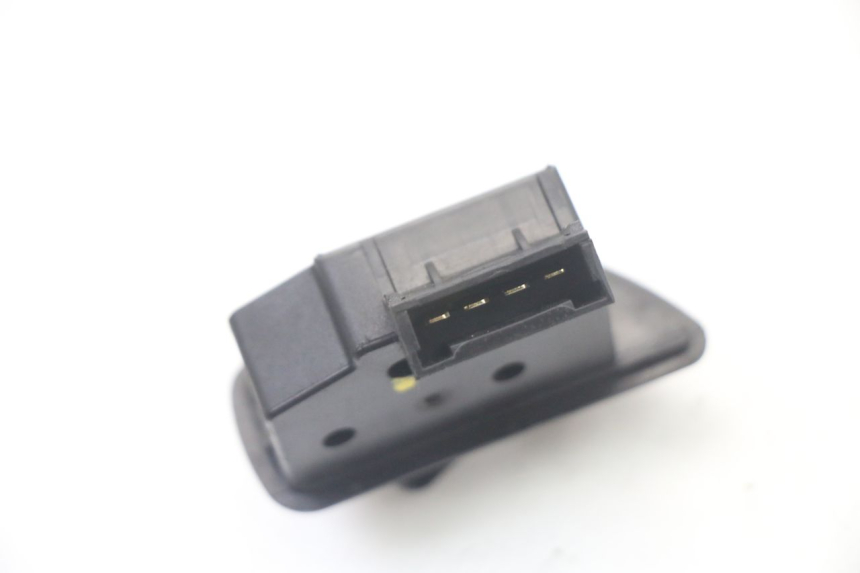 photo de ROLL LOCK SWITCH PIAGGIO MP3 500 (2014 - 2016)