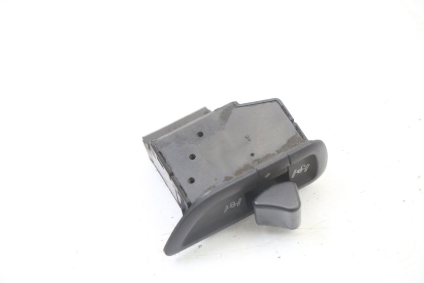 photo de ROLL LOCK SWITCH PIAGGIO MP3 500 (2011 - 2015)
