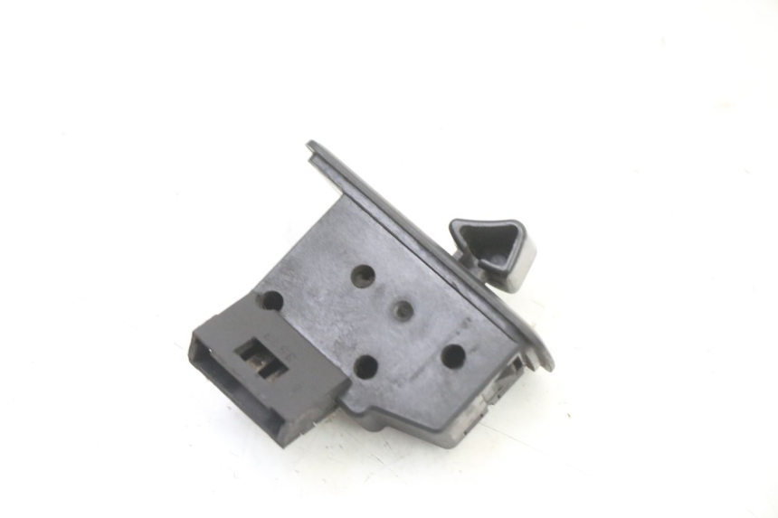 photo de ROLL LOCK SWITCH PIAGGIO MP3 500 (2011 - 2015)