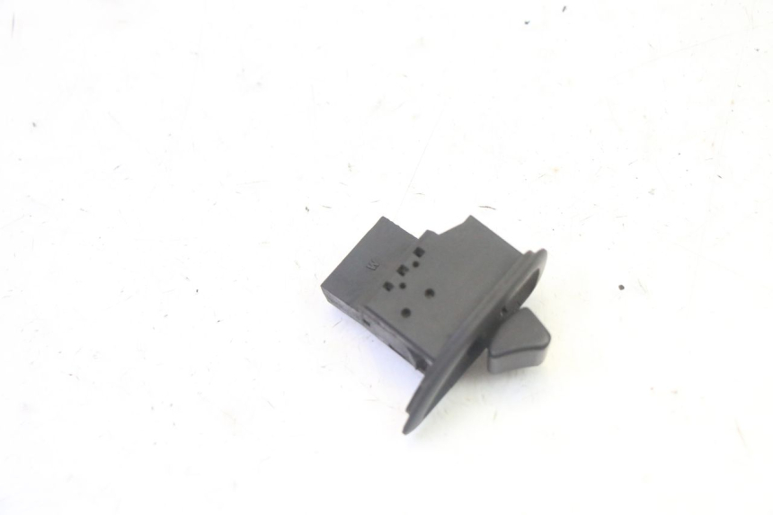photo de ROLL LOCK SWITCH PIAGGIO MP3 125 (2006 - 2014)