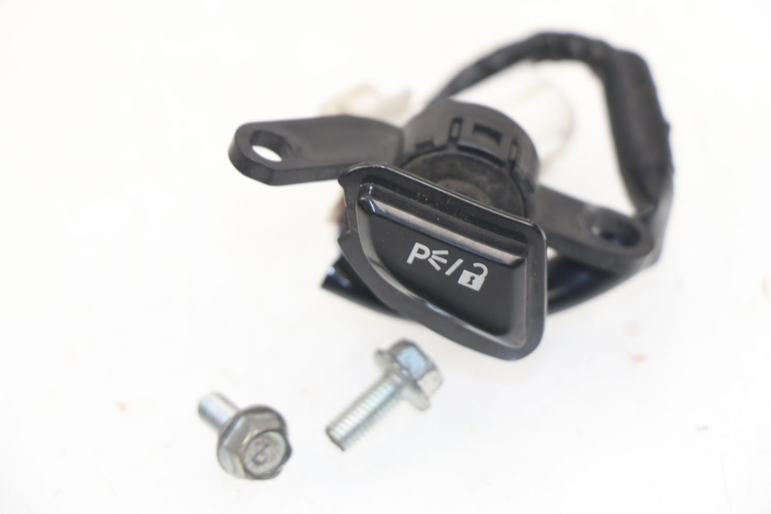 photo de SWITCH YAMAHA YP T-MAX TMAX 530 (2017 - 2020)