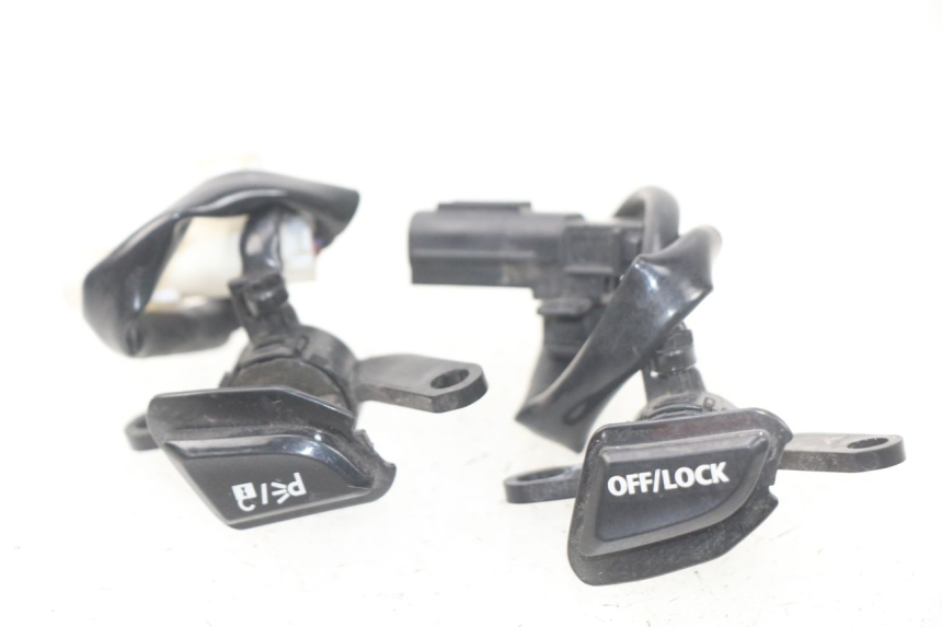 photo de SWITCH YAMAHA YP T-MAX TMAX 530 (2017 - 2020)