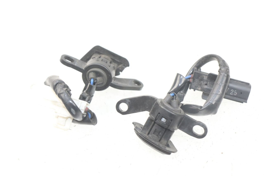 photo de SWITCH YAMAHA YP T-MAX TMAX 530 (2017 - 2020)