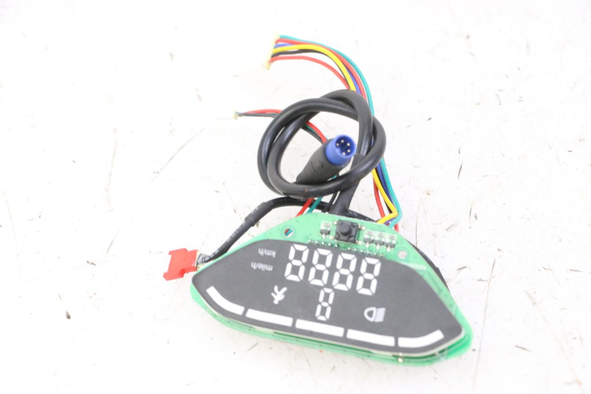 photo de SPEEDOMETER URBANGLIDE 100XS 1