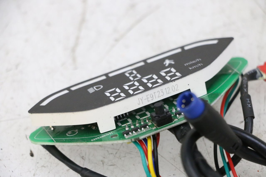 photo de SPEEDOMETER URBANGLIDE 100XS 1