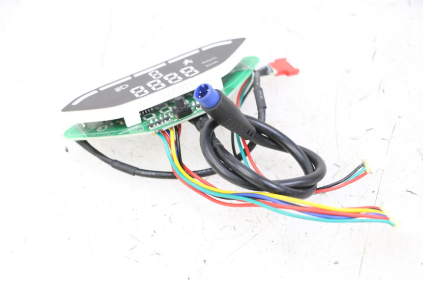 photo de SPEEDOMETER URBANGLIDE 100XS 1