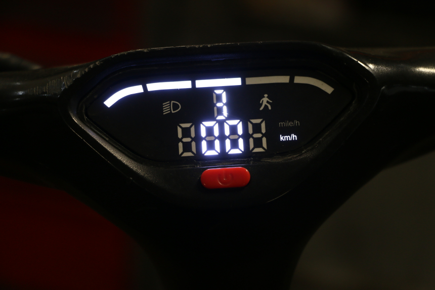 photo de SPEEDOMETER URBANGLIDE 100XS 1