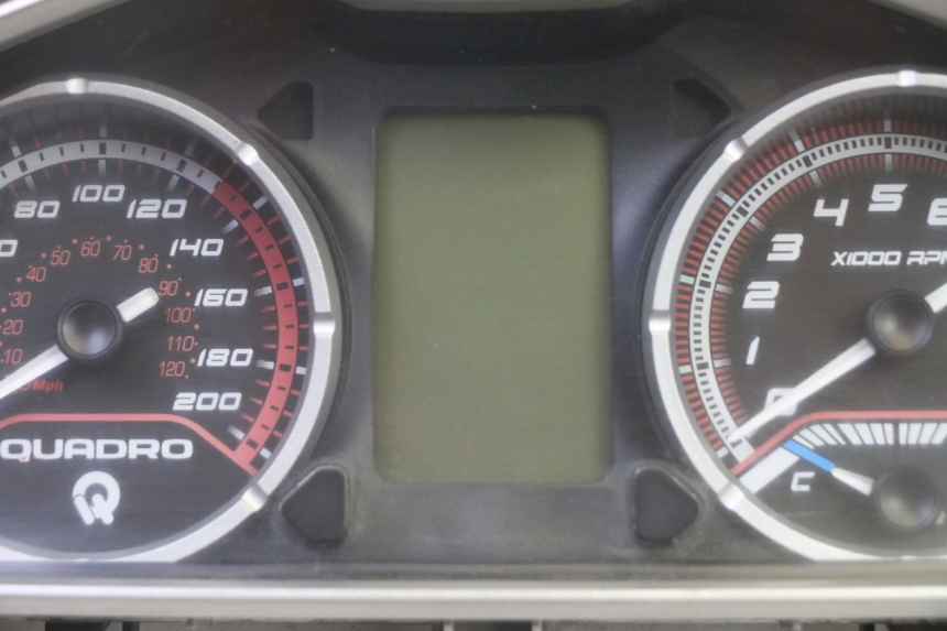 photo de SPEEDOMETER QUADRO 4 4D 350 (2015 - 2018)