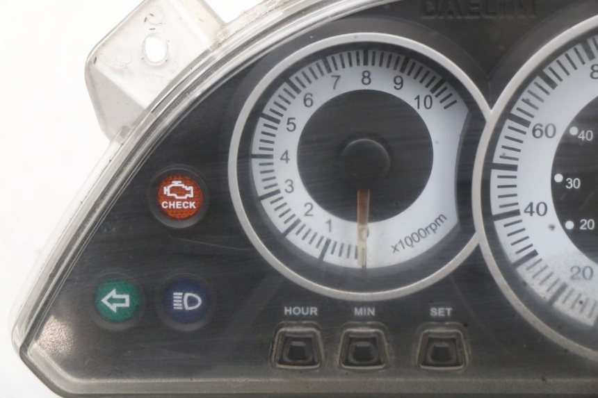 photo de SPEEDOMETER DAELIM S3 125 (2010 - 2017)