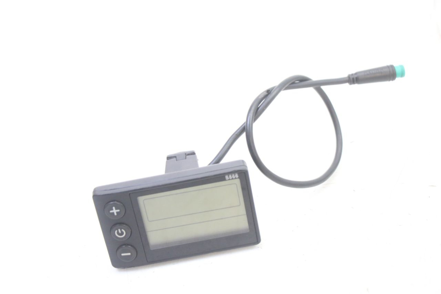 photo de SPEEDOMETER URBANGLIDE E-CROSS PRO 1