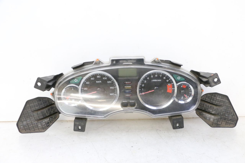 photo de SPEEDOMETER HONDA FES S-WING SWING ABS 125 (2007 - 2015)