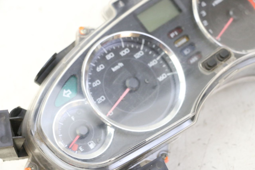photo de SPEEDOMETER HONDA FES S-WING SWING ABS 125 (2007 - 2015)