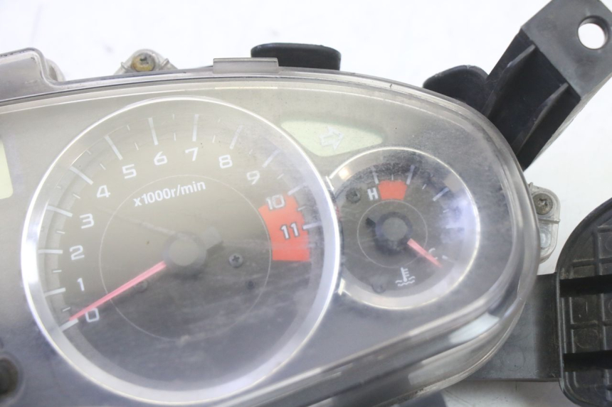 photo de SPEEDOMETER HONDA FES S-WING SWING ABS 125 (2007 - 2015)