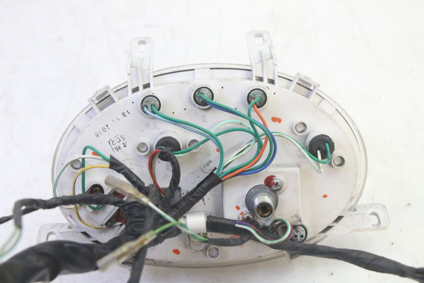 photo de SPEEDOMETER SYM FIDDLE 3 III 125 (2014 - 2020) - Surface and material condition