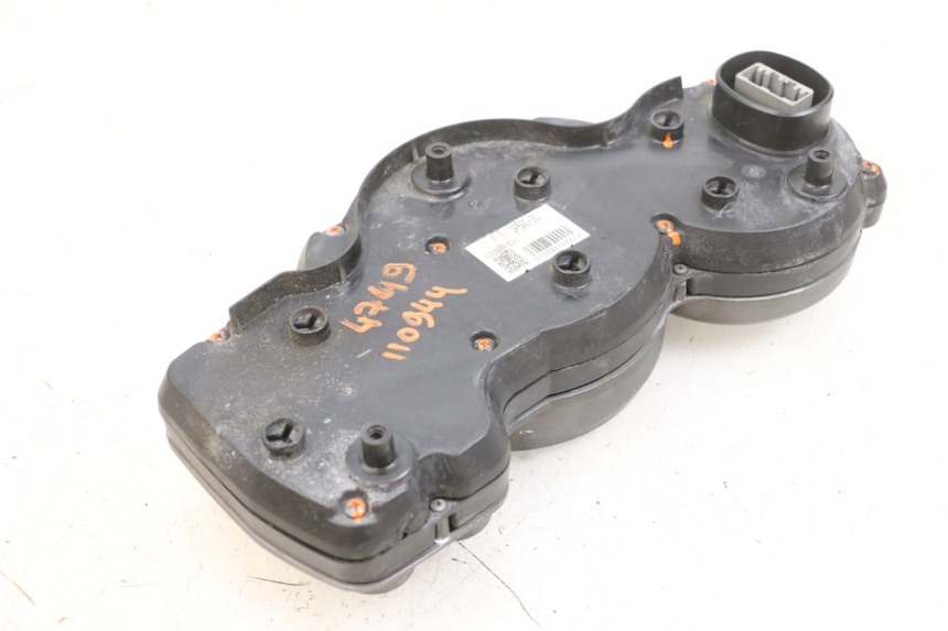 photo de SPEEDOMETER YAMAHA FJR ABS 1300 (2006 - 2012) - Product overview