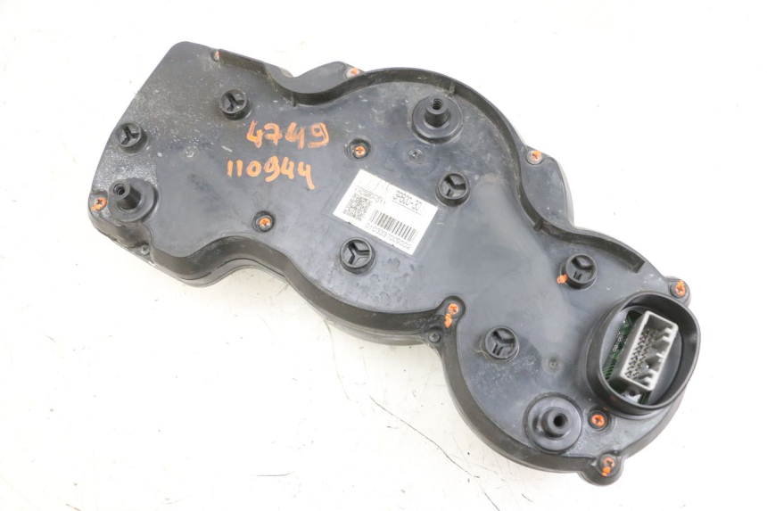 photo de SPEEDOMETER YAMAHA FJR ABS 1300 (2006 - 2012) - Checked used part