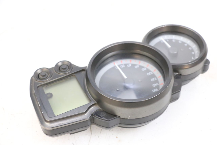photo de SPEEDOMETER YAMAHA FJR ABS 1300 (2006 - 2012) - Component detail