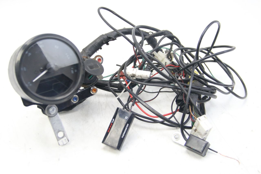 photo de SPEEDOMETER YAMAHA FZS FAZER 600 (2001 - 2003)