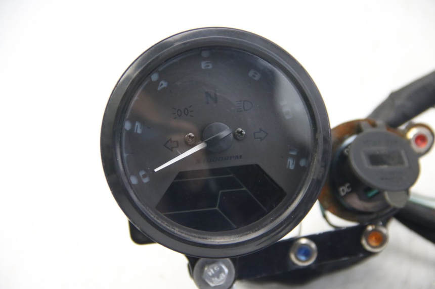 photo de SPEEDOMETER YAMAHA FZS FAZER 600 (2001 - 2003)