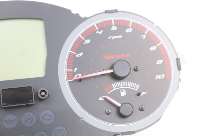 photo de SPEEDOMETER GILERA GP 800 (2007 - 2013)