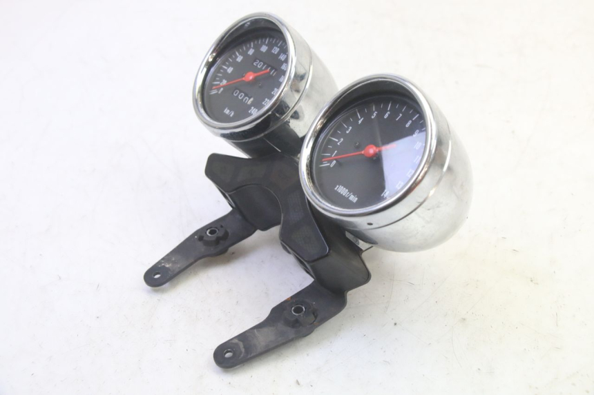 photo de SPEEDOMETER SUZUKI GSF N BANDIT 600 (1996 - 1999) - Technical close-up