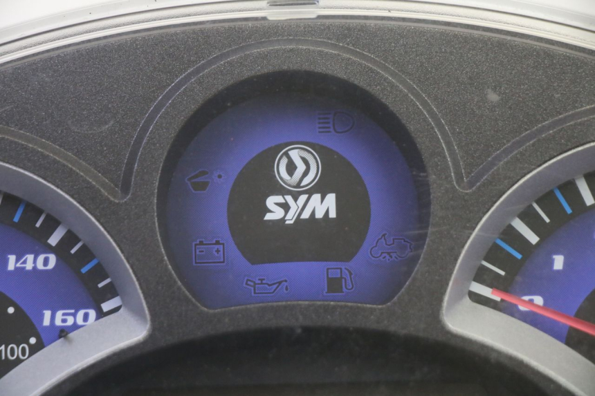 photo de SPEEDOMETER SYM GTS EVO 125 (2009 - 2013) - Alternative perspective