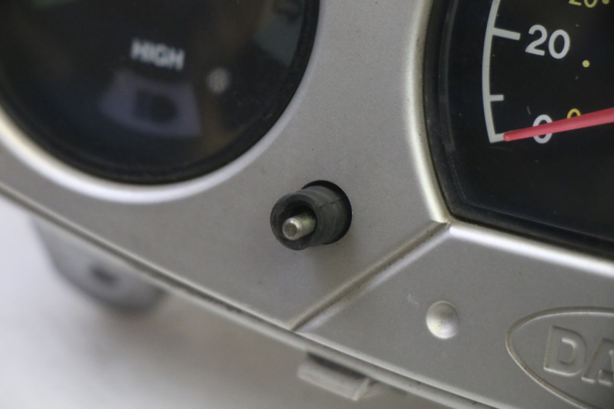 photo de SPEEDOMETER DAELIM HISTORY 125 (2001 - 2002)