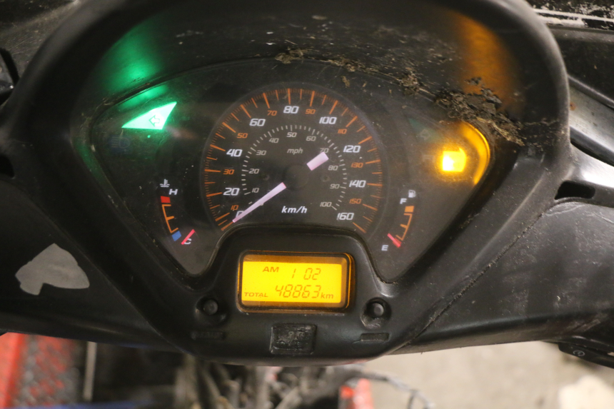 photo de SPEEDOMETER HONDA FES PANTHEON 125 (2003 - 2007)