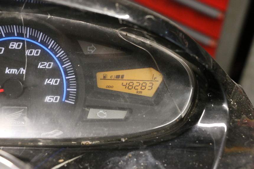 photo de SPEEDOMETER HONDA PCX (JF28) 125 (2009 - 2011)