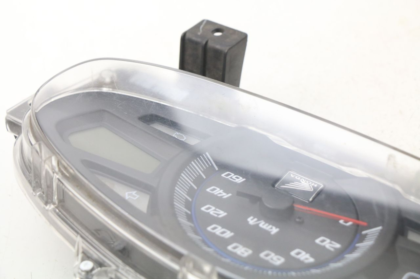 photo de SPEEDOMETER HONDA PCX (JF47) 125 (2012 - 2013)