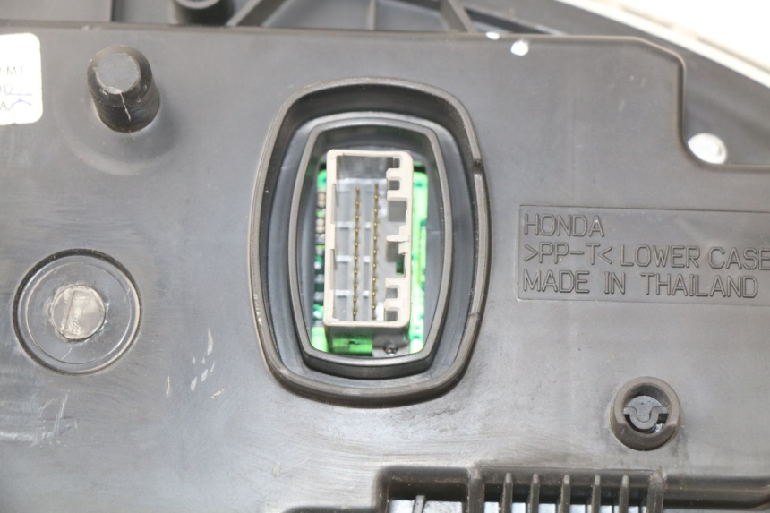 photo de SPEEDOMETER HONDA PCX (JF47) 125 (2012 - 2013)