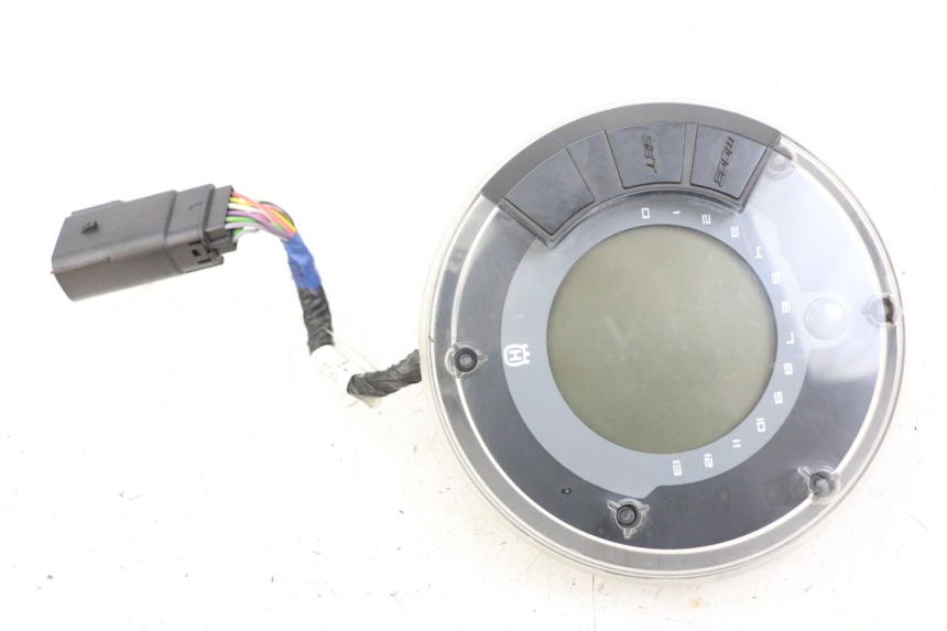 photo de SPEEDOMETER HUSQVARNA SVARTPILEN 401 (2018 - 2023)