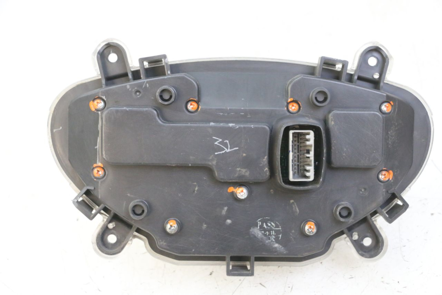 photo de SPEEDOMETER PIAGGIO IE MP3 YOURBAN 300 (2011 - 2016)