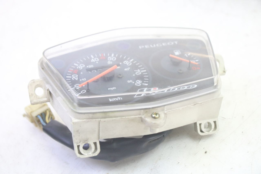 photo de SPEEDOMETER PEUGEOT KISBEE 4T 50 (2010 - 2017) - Technical close-up