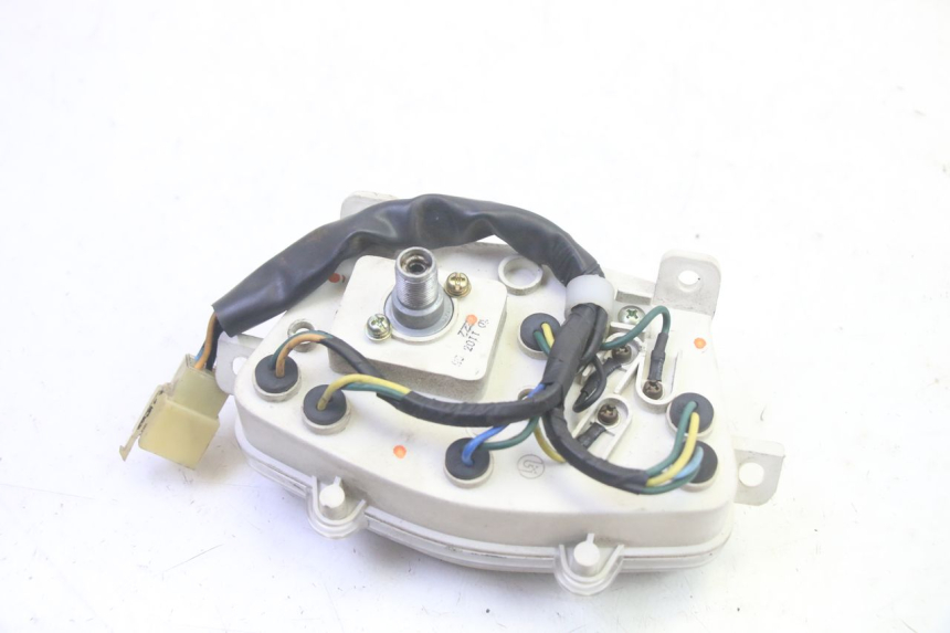 photo de SPEEDOMETER PEUGEOT KISBEE 4T 50 (2010 - 2017) - Surface and material condition