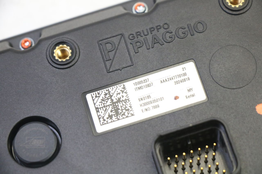 photo de SPEEDOMETER PIAGGIO MP3 HPE 310 (2024 - 2025)